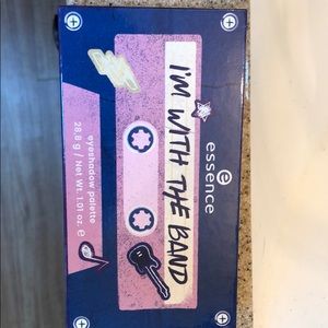 Brand new essence palette